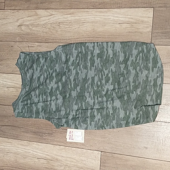 Bobbie Brooks Sz Medium Camo Tank Top - Picture 7 of 13